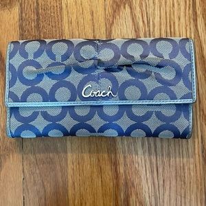 New condition Coach wallet